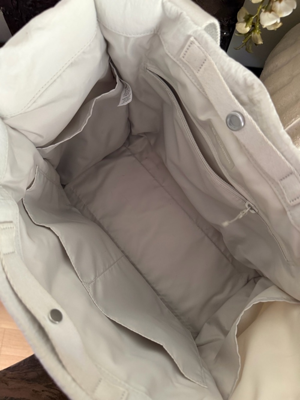 Lululemon Boxy Mini Tote Bag in Bone - Picture 6 of 11